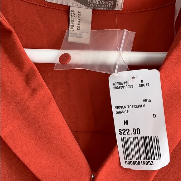 NWT! Work Top - Picture 5 of 7